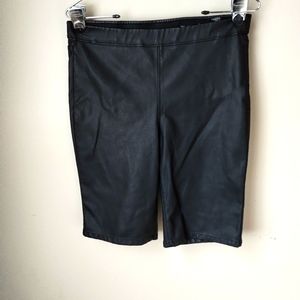 Faux Leather shorts 002